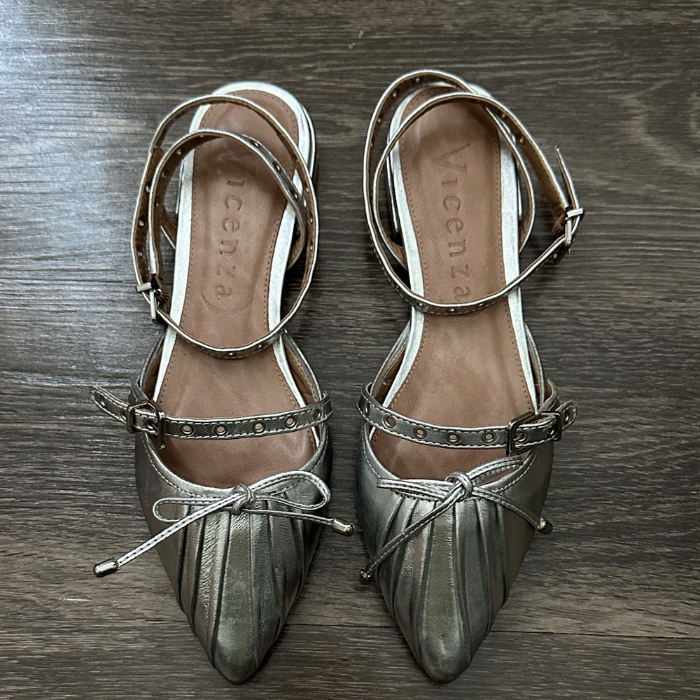 Vicenza Silver Women's Strappy Flats